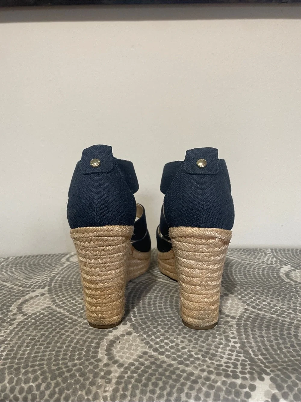 Michael Kors Navy Canvas Zip Front Espadrille Wedges. Size 8.5.
